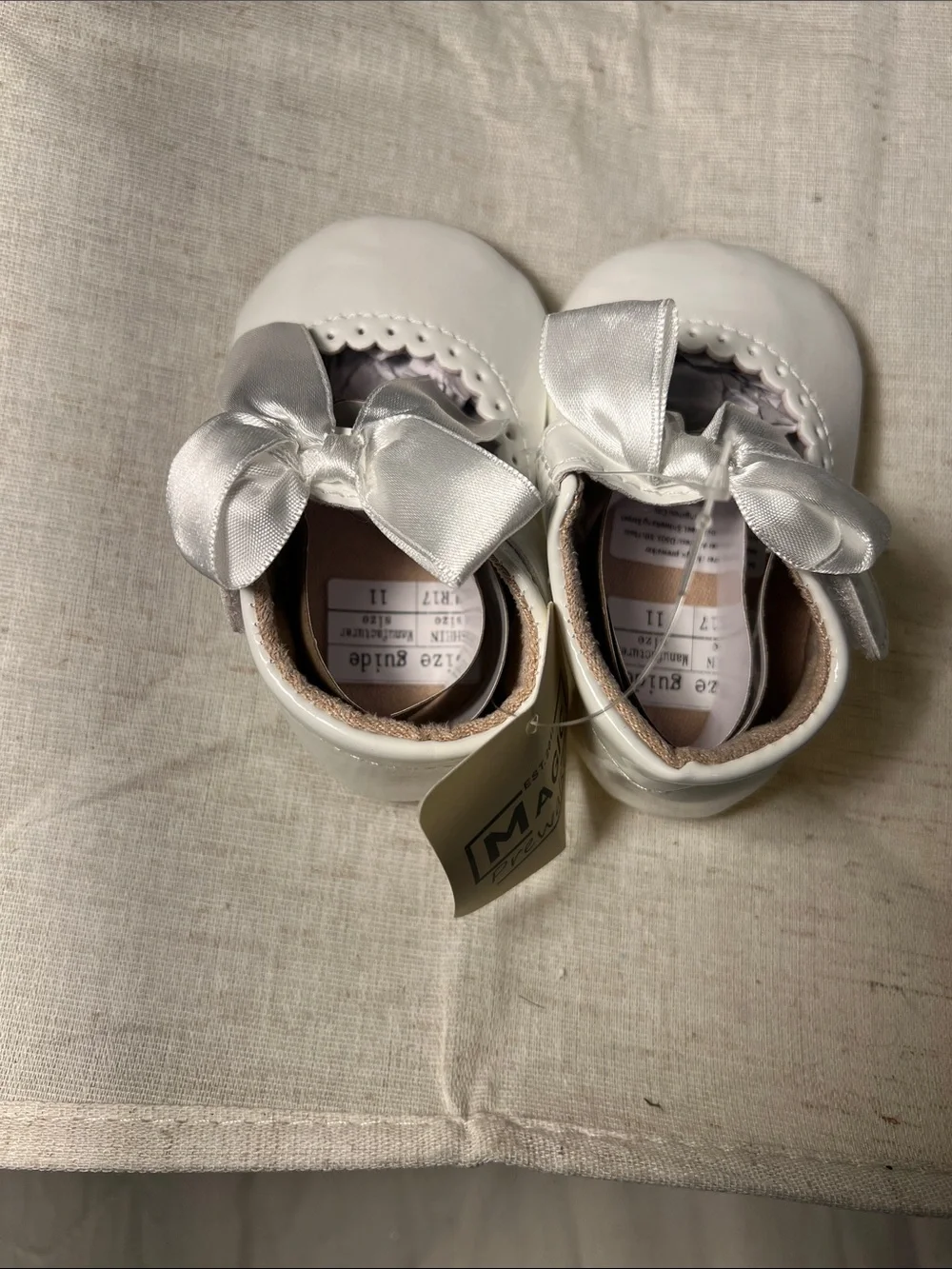 SHEIN White Baby Bow Prewalker Shoes